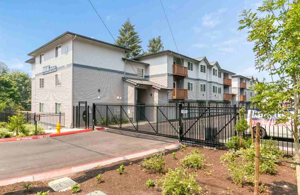 Taylor Creek Apartments - Photo 3 of 24