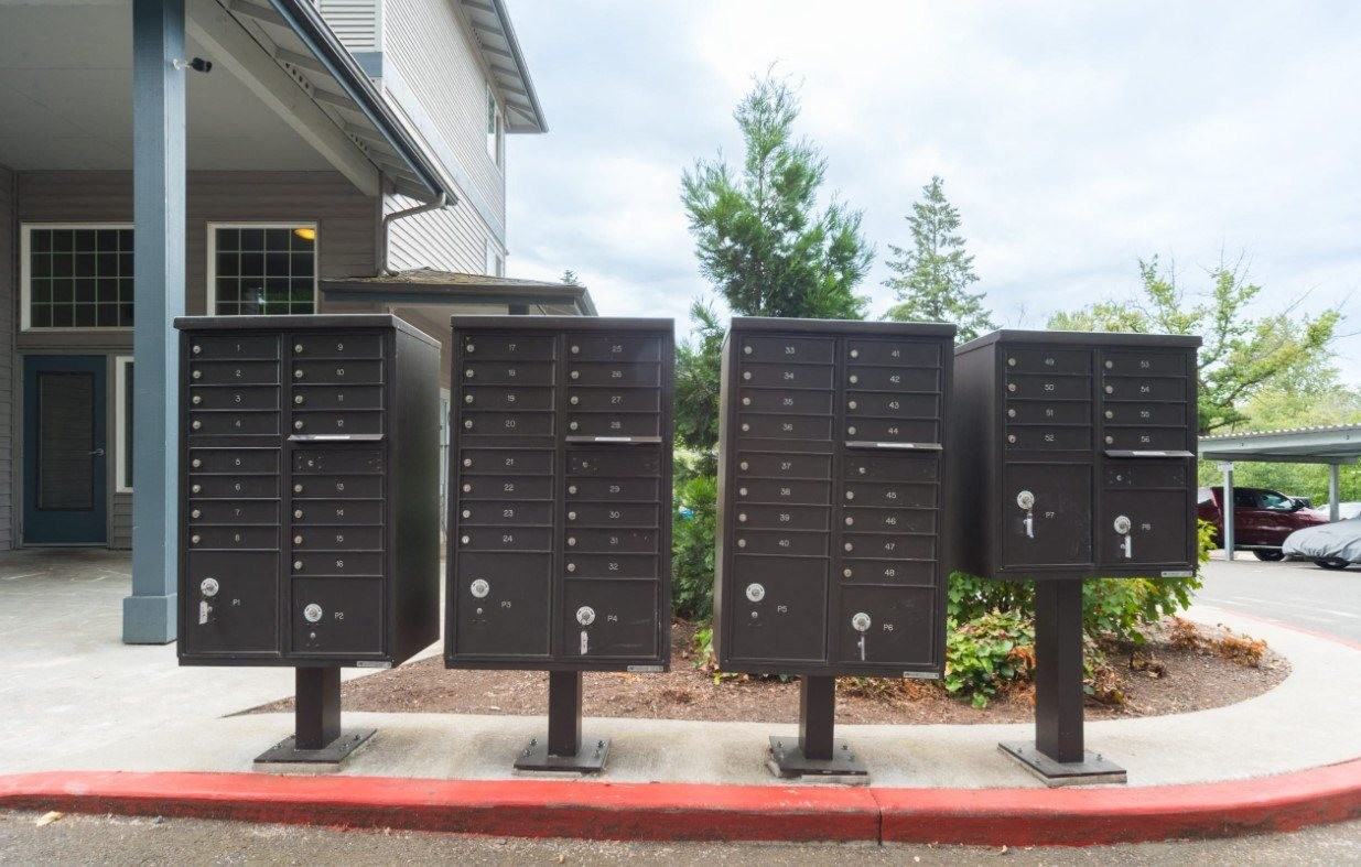 Taylor Creek Apartments - Photo 4 of 24