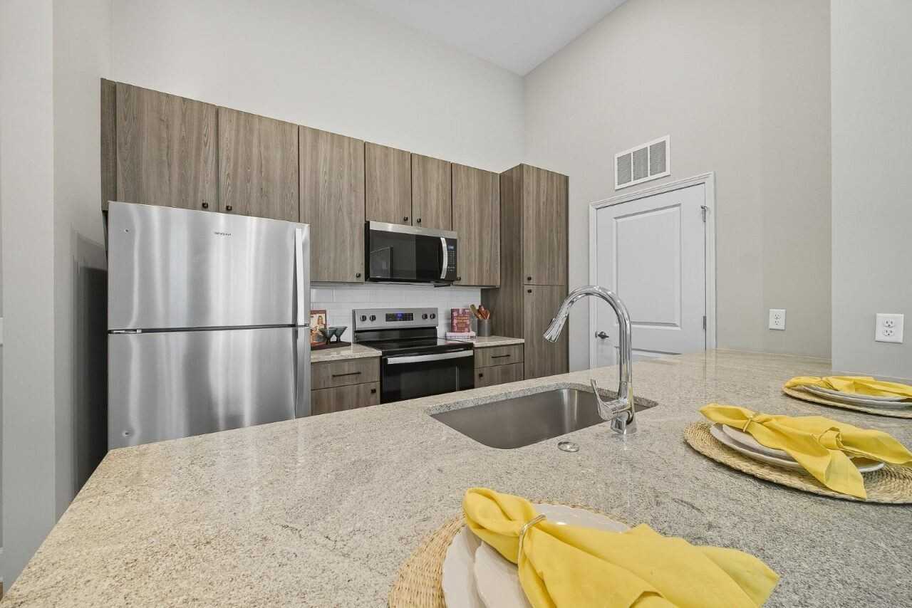 Argento at Sugarloaf - Photo 2 of 20