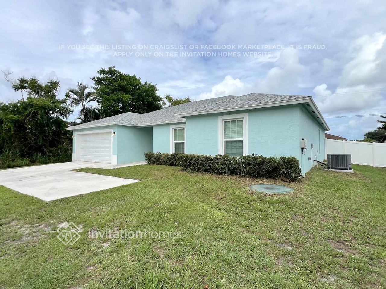 1021 Se Airoso Blvd - Photo 2 of 18