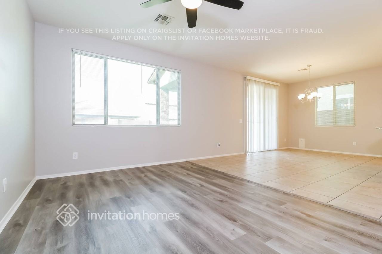 10229 W Marguerite Ave - Photo 2 of 14