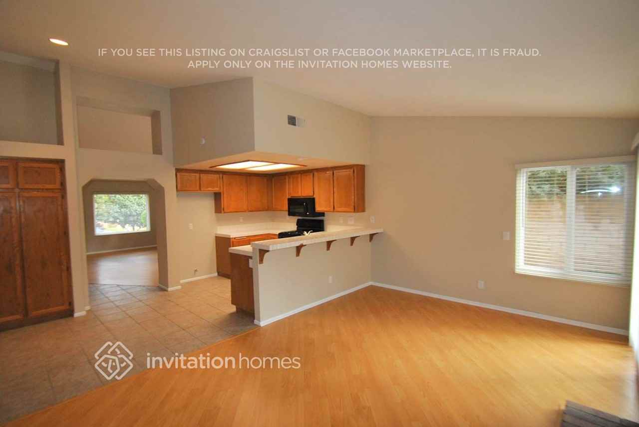 744 Morita Dr - Photo 4 of 11