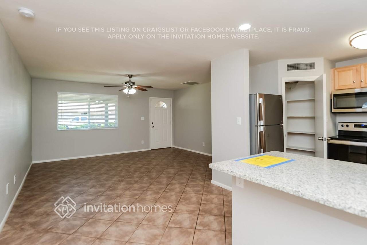 3819 W Columbine Dr - Photo 5 of 15