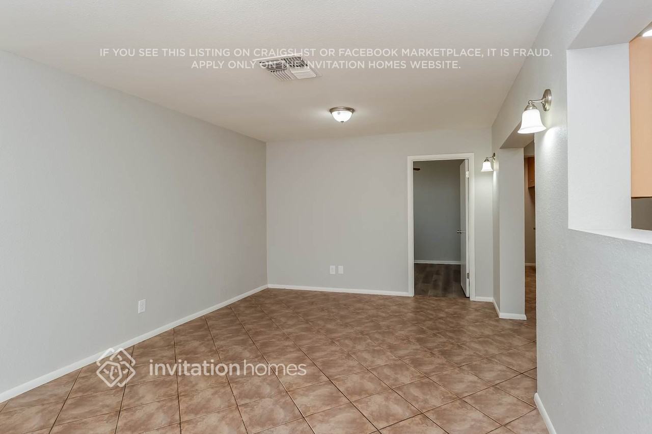 3819 W Columbine Dr - Photo 7 of 15