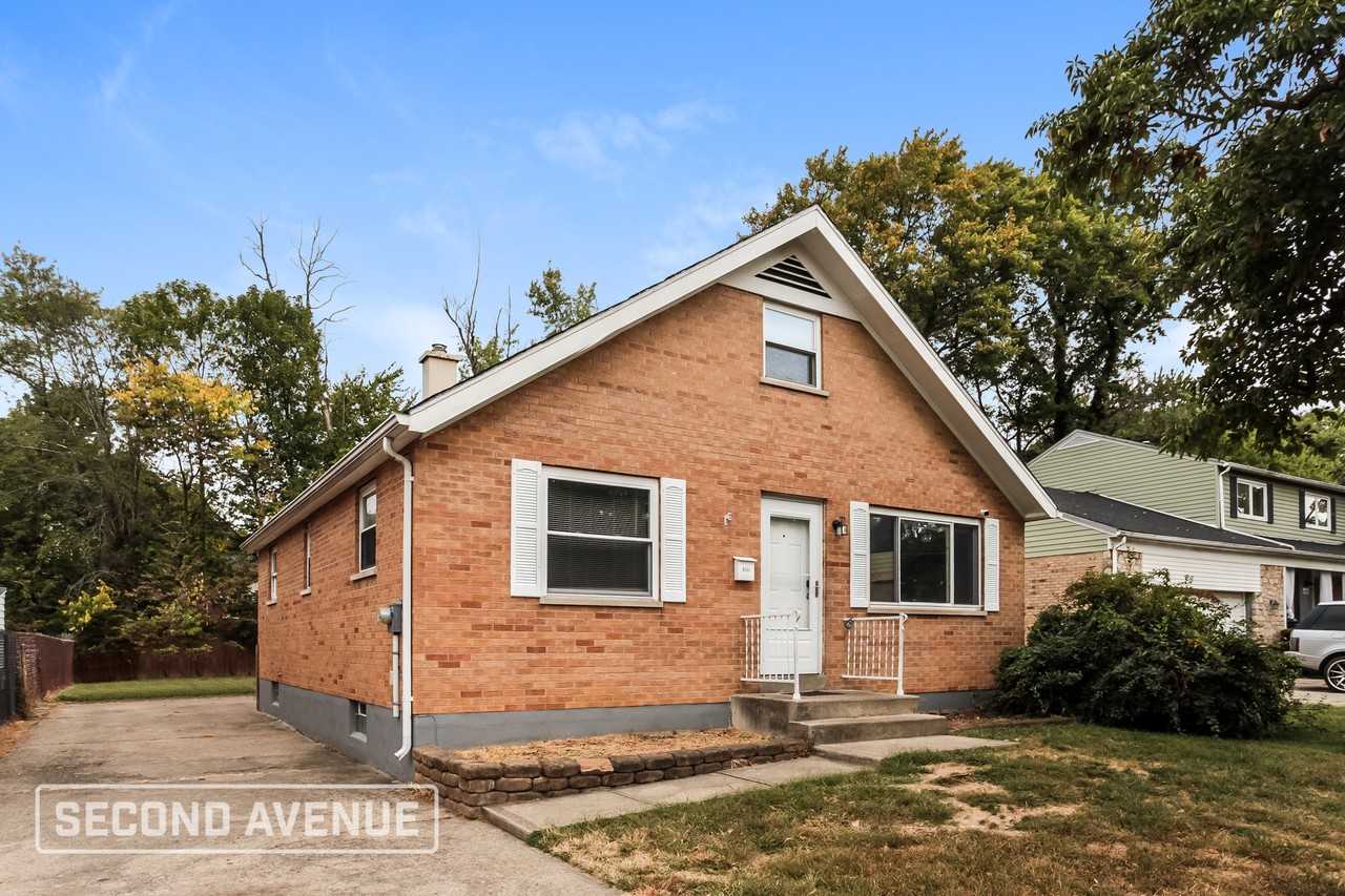 8243 Carrol Ave - Photo 2 of 24