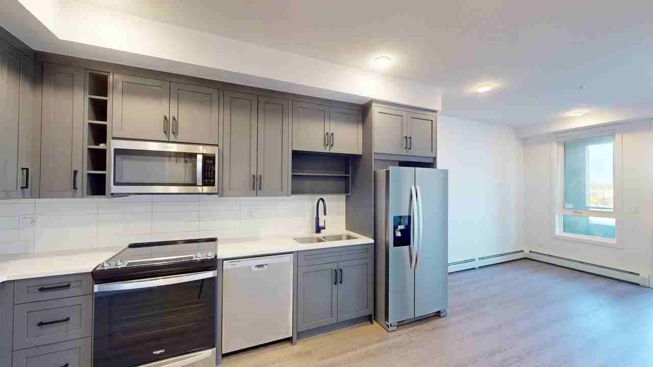 212 - 3932 University Ave NW - Photo 2 of 12