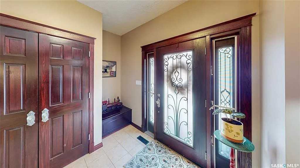 2830 Regina Avenue - Photo 2 of 42