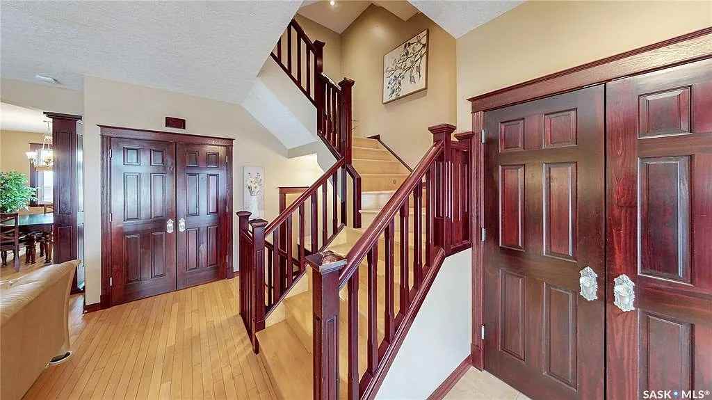 2830 Regina Avenue - Photo 3 of 42