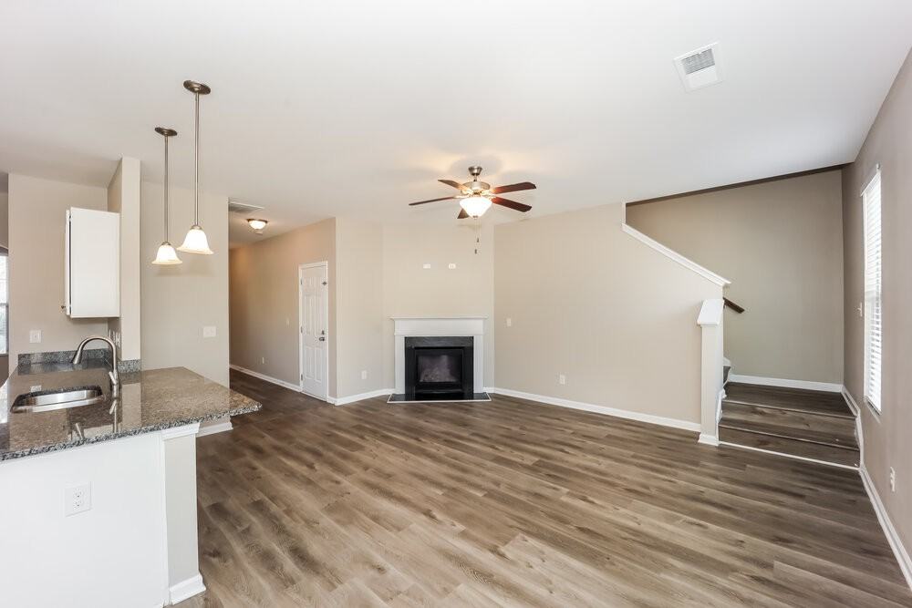 5845 Grande River Rd - Photo 4 of 17