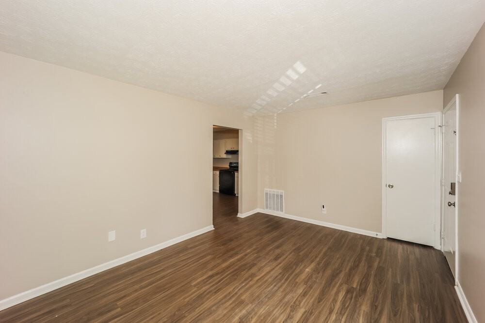 156 Meadowlark Ln - Photo 5 of 15