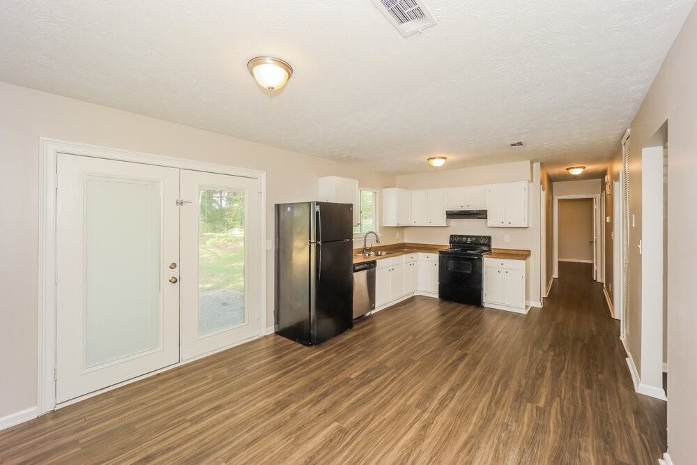 156 Meadowlark Ln - Photo 6 of 15