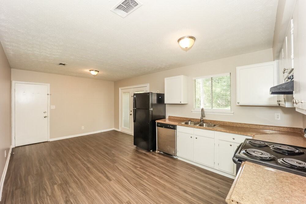 156 Meadowlark Ln - Photo 7 of 15
