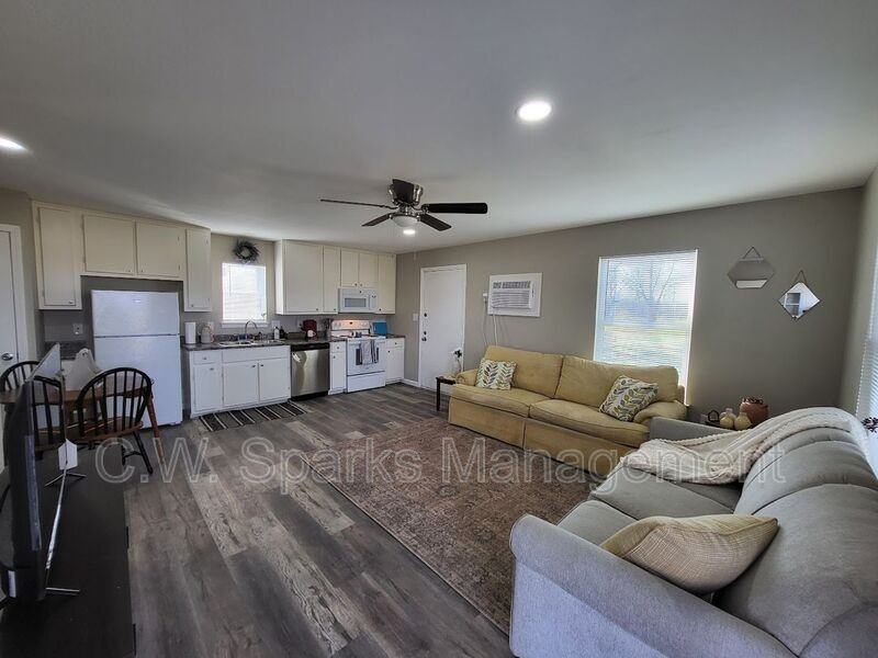 1901 E Hwy #10 - Photo 7 of 13