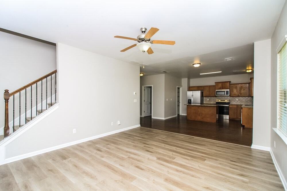 289 Darbys Run Court - Photo 6 of 17