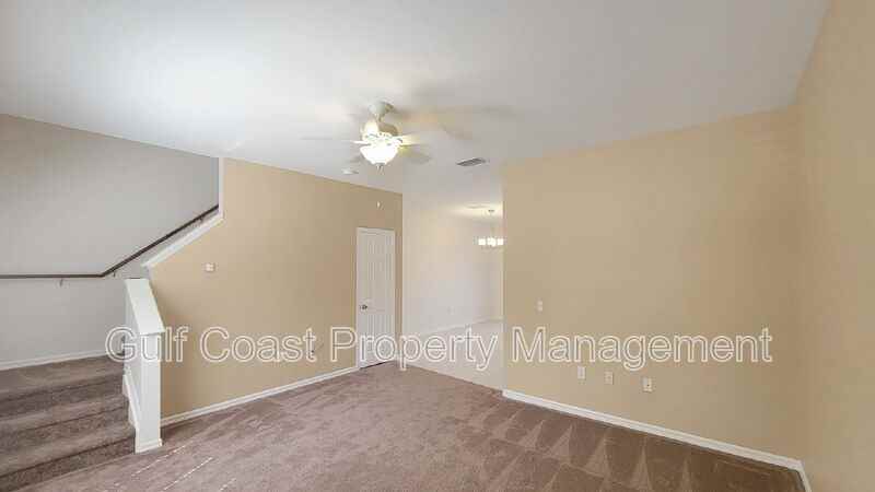 7623 Plantation Cir - Photo 4 of 19