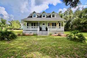 featured image of 3581 Nw Bur Oak Pl