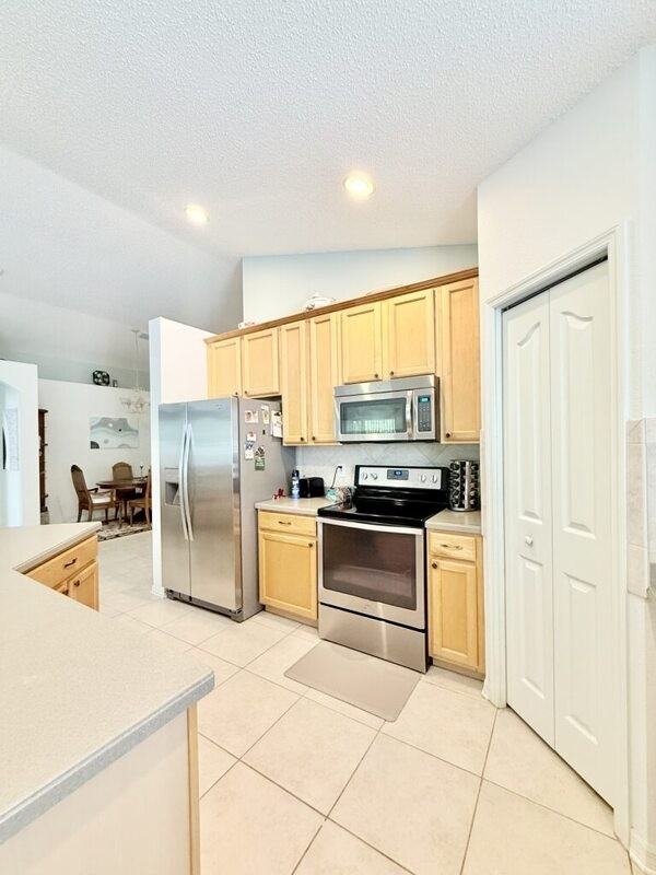 854 Addison Dr Ne - Photo 7 of 50