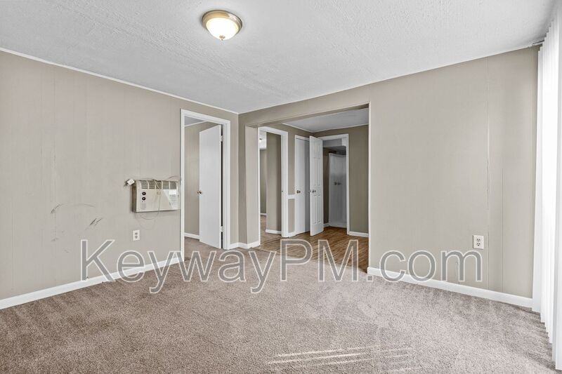 116 Argyle Ave #B - Photo 6 of 16