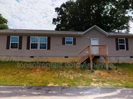 featured image of 4 Dadoo Dr