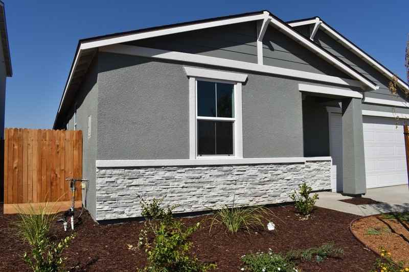 744 Stephanie Drive - Photo 3 of 40