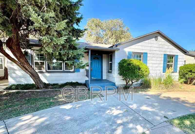 3310 28th Street - Photo 3 of 23