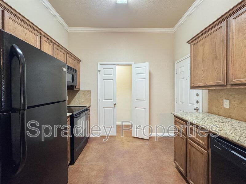 502 Pepper Spring Court - Photo 5 of 16