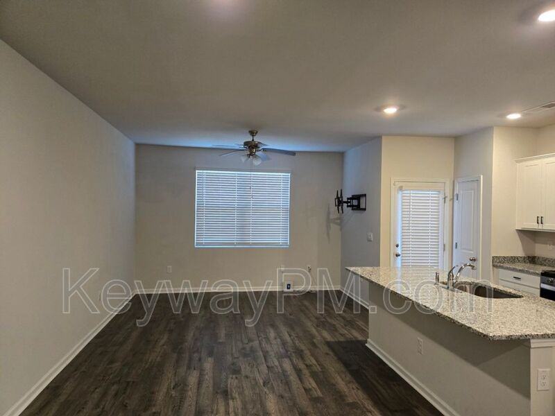 930 Quaint Parish Cir - Photo 4 of 13