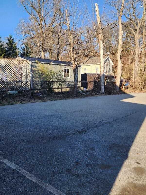 157 N Clinton St - Photo 6 of 13