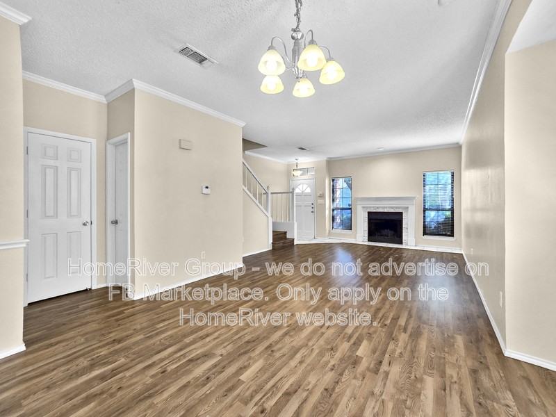 2320 Kenley St - Photo 5 of 21