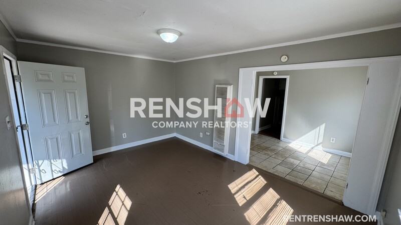 4126 Macon Rd - Photo 3 of 14