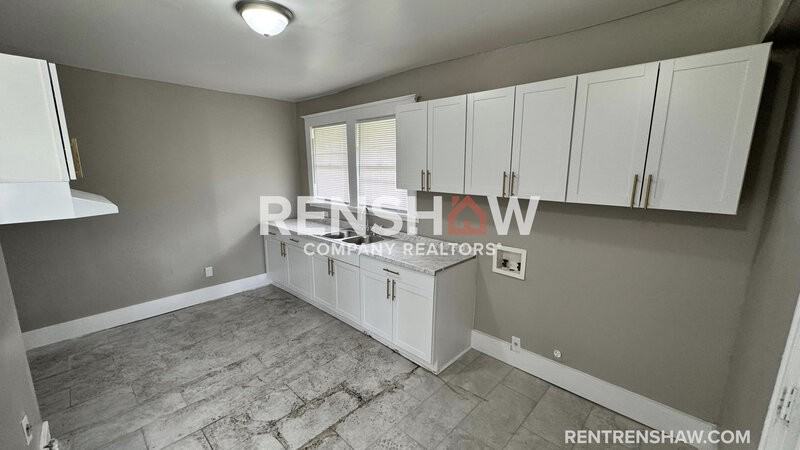 919 N Willett St - Photo 6 of 22