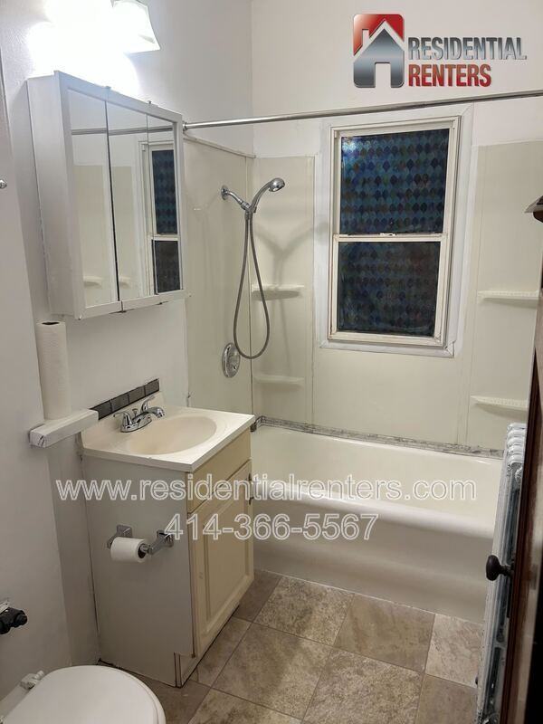 3047 S Howell Ave #7 - Photo 3 of 9
