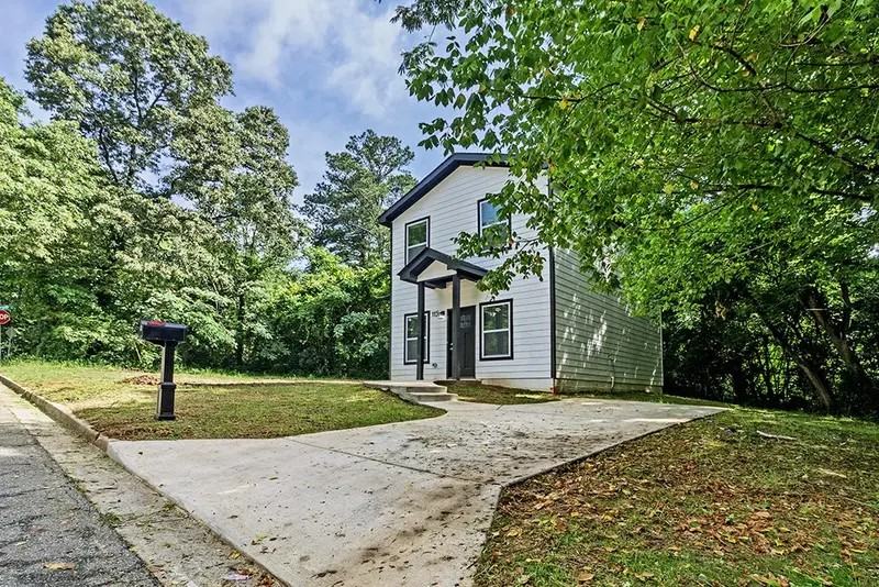 114 Emily Street - Photo 3 of 19