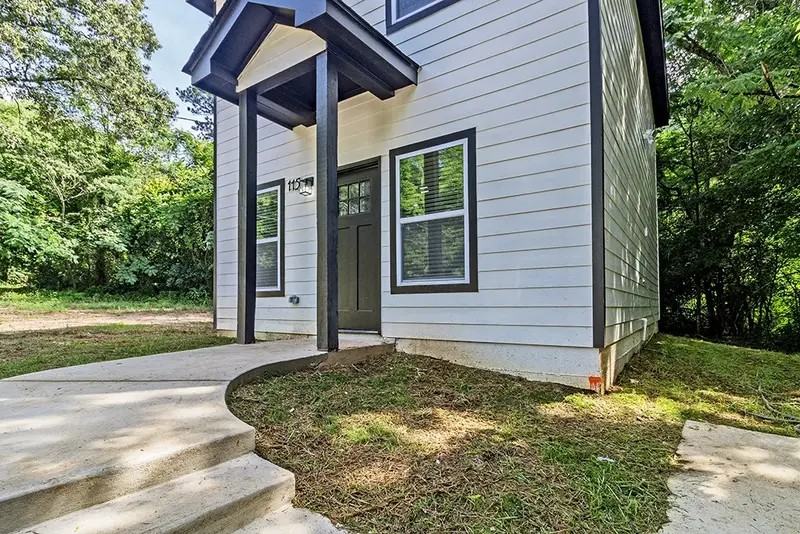 114 Emily Street - Photo 6 of 19