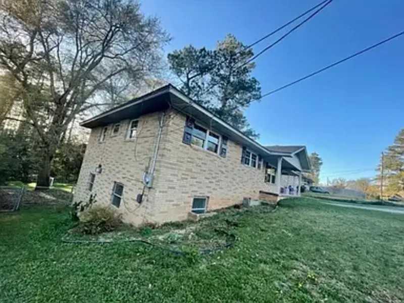 111 Lehigh Avenue - Photo 2 of 25