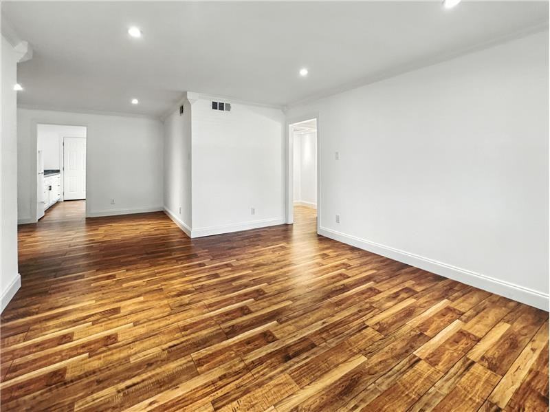 7718 Royal Ln #115B - Photo 6 of 17