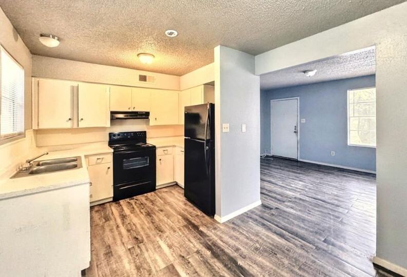 Pecan Cove Apartments - Photo 7 of 50