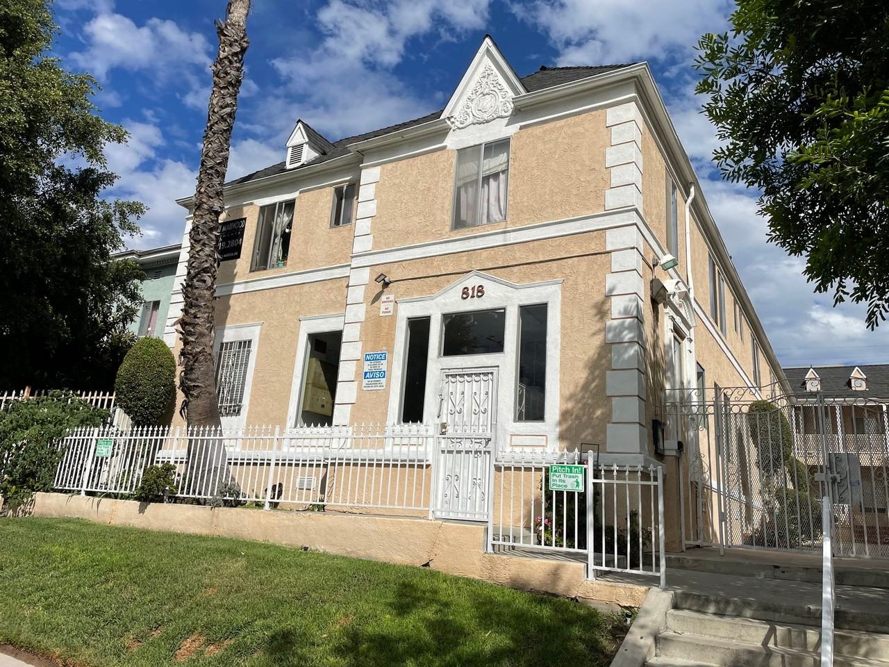 Chateau Mariwood - Photo 2 of 25