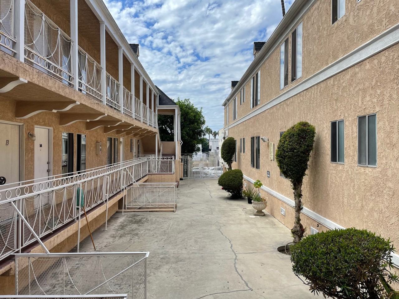 Chateau Mariwood - Photo 4 of 25