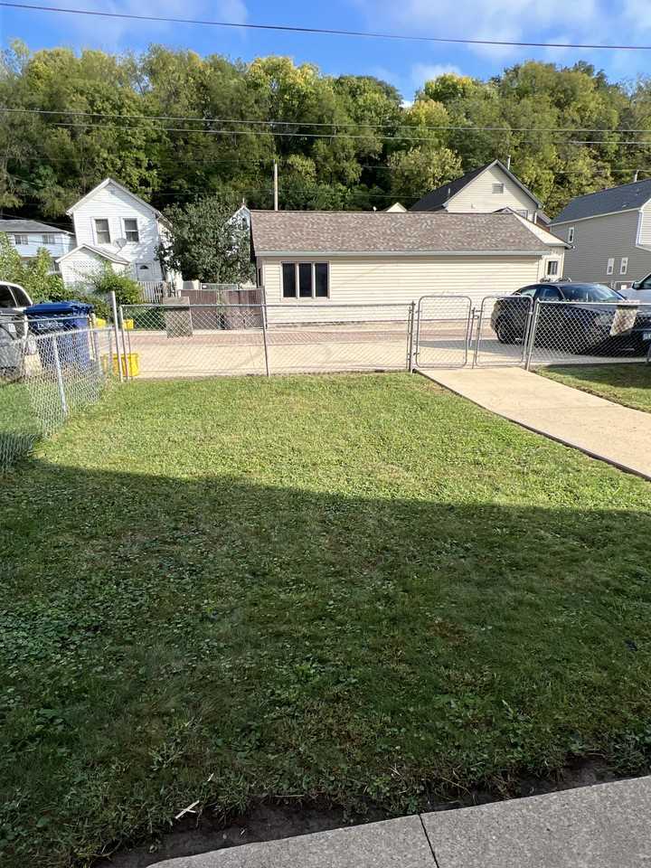 525 West Locust Street - FO - Photo 2 of 14