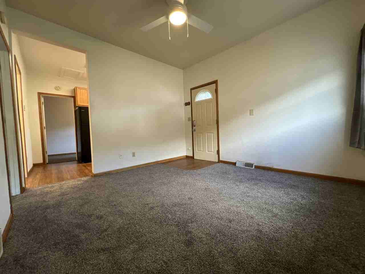 525 West Locust Street - FO - Photo 4 of 14