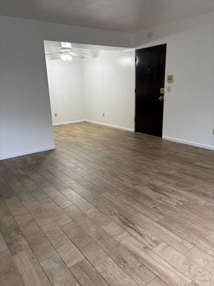 1317 West Michigan Avenue - Photo 3 of 8