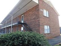 Country Squire Apartments - Saf - Photo 1 of 1