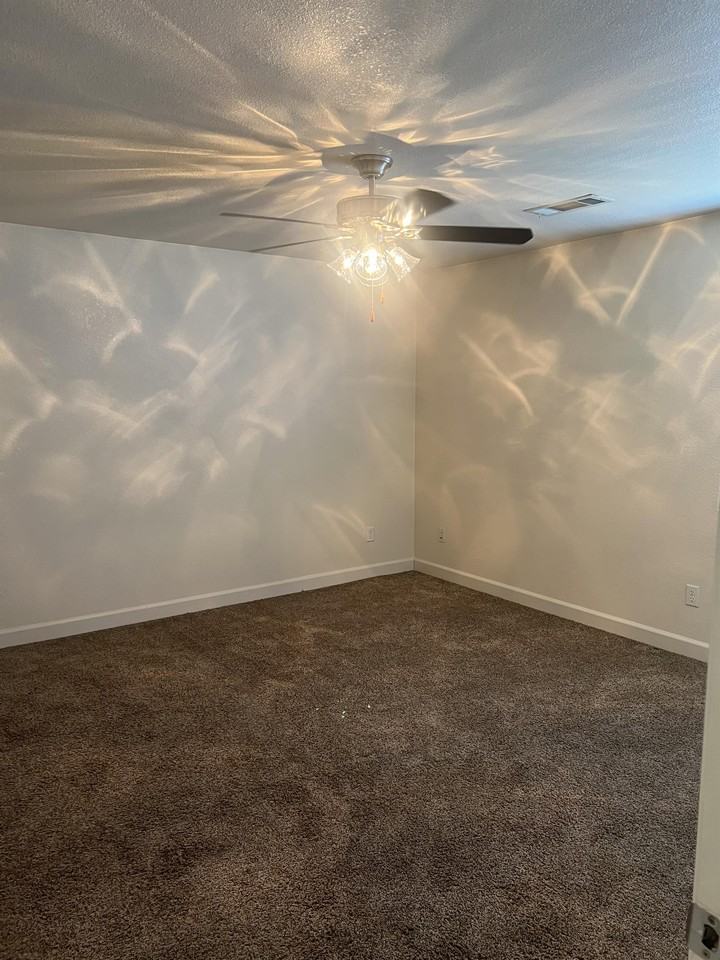 Birch Commons - Photo 6 of 36