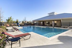 featured image of 2022 E Slaughter Ln