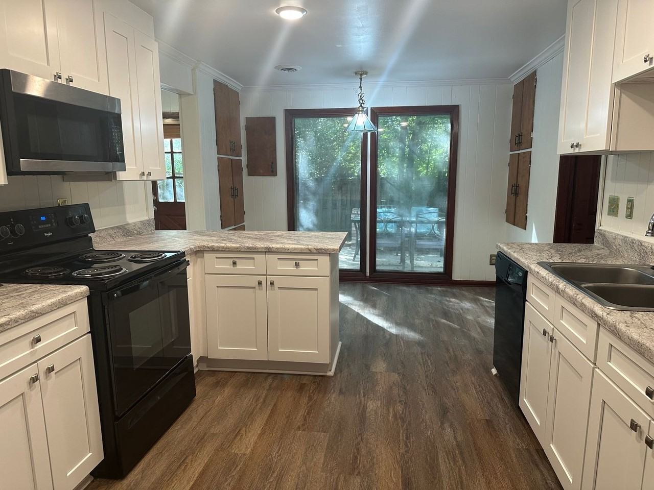 507 Colonial Circle - Photo 7 of 50