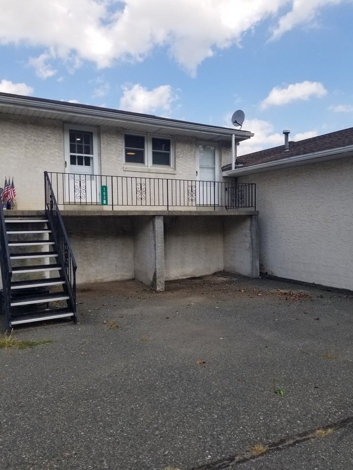 163 Passmore Road - Photo 2 of 10