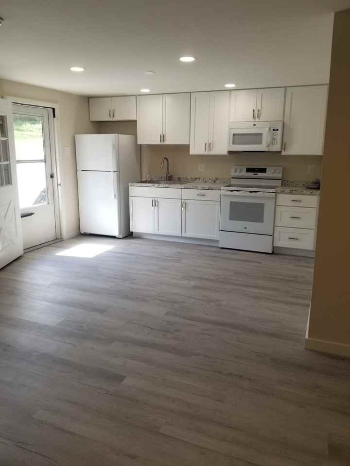 163 Passmore Road - Photo 3 of 10