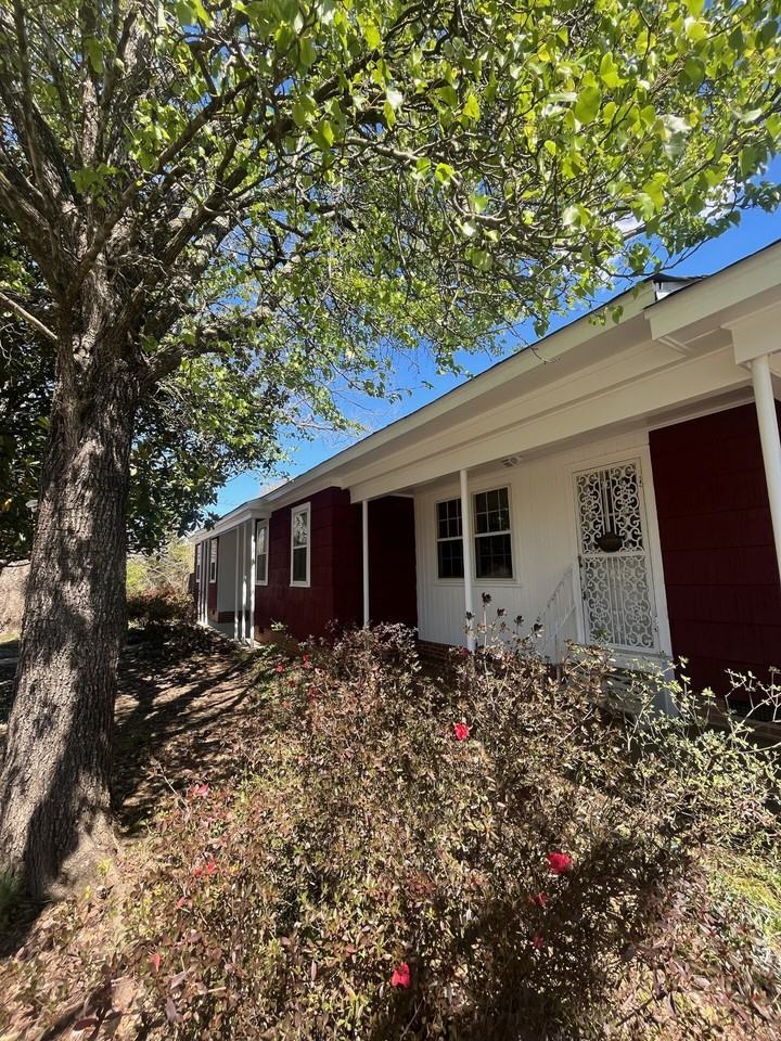 513 A South Cummings Street Fulton MS - Photo 2 of 9