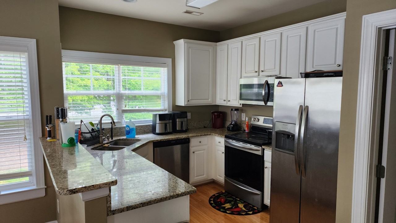 3709 Glenhaven Rd - Photo 3 of 10